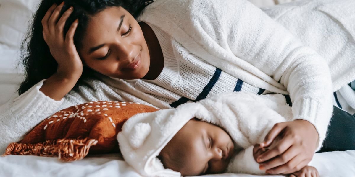 How to Choose a Baby Shower Gift That Helps Everyone Sleep Better